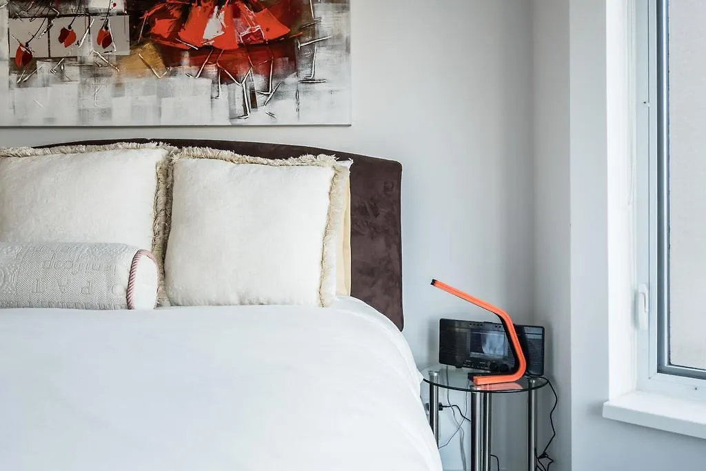 Quickstay - Luxury Executive In Yorkville Toronto Canada